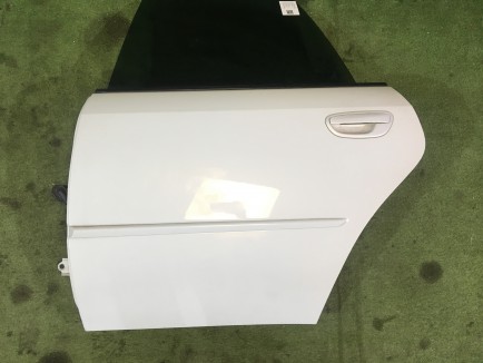 Puerta trasera izquierda SUBARU LEGACY OEM 60409AG0109P 60409AG0119P BP5 2004 white pearl 36J