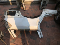 Guarda-lamas traseiro esquerdo SUBARU LEGACY OEM 51490AG0109P BP5 2004 white pearl 36J