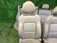 Juego de asientos SUBARU LEGACY OEM 64011AG861WA 64011AG871WA 64221AG130WA 64221AG131WA BP5 2004 white pearl 36J