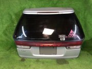 尾门 61700AC000 SUBARU LEGACY