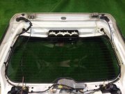 Porta da bagageira SUBARU LEGACY OEM 61700AC000, 84251AC090 BG5 1997 белый 51E