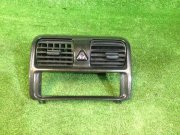 กรอบชุดควบคุมแอร์ SUBARU LEGACY OEM 66220AC050ML BG5 1997 белый 51E