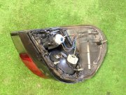 Piloto trasero derecho SUBARU LEGACY GRAND WAGON OEM 84201AC120 BG9 1996