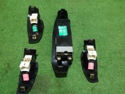 车窗控制模块 SUBARU LEGACY OEM 83071AE060, 83071AE040 BH5 2000 EJ206