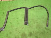 Уплотнитель дверей правый SUBARU LANCASTER OEM 63521AE020 BHE 2000 grey 8L5