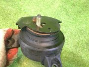 Подушка двс правая SUBARU LANCASTER OEM 41022AE100 BH9 2000 EZ30