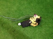 Замок двери задний правый SUBARU LANCASTER OEM 61032AE020 BH9 2000 silver 9G9