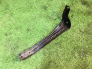 Soporte derecho del parachoques delantero SUBARU LANCASTER OEM 57707AE230 BHE 2000 beige 8L5