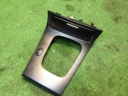 Пластик вокруг селектора 92121AG070 SUBARU LEGACY