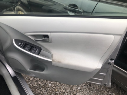 TOYOTA PRIUS ZVW30 2012