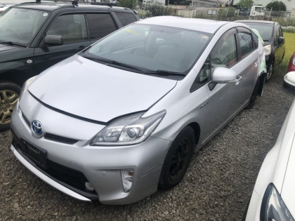 TOYOTA PRIUS 2012