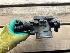 Дроссельная заслонка SUBARU LEGACY OEM 16118AB310 BG5 1998 EJ20DD AT