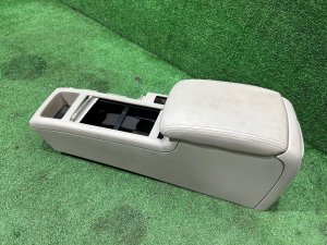 Бардачок подлокотник кожа 92111AG000WA SUBARU OUTBACK