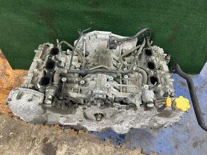 Двигатель без навесного SUBARU LEGACY LANCASTER OEM 10100BG320 11008AA830 BHE 2001 EZ30 AT