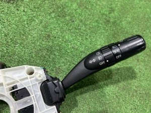 Блок подрулевых переключателей Гитара SUBARU OUTBACK OEM 83111AG651 BPE 2004 EZ30