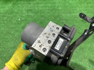 Блок abs SUBARU OUTBACK OEM 27594AG020 BPE 2004 EZ30