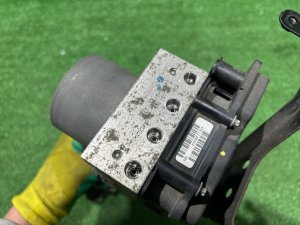 Блок abs SUBARU OUTBACK OEM 27594AG020 BPE 2004 EZ30