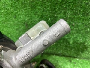 制动总泵 SUBARU OUTBACK OEM 26401AG000 26402AG020 BPE 2004 EZ30