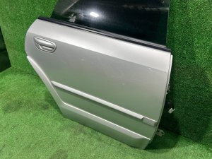 右リアドア SUBARU OUTBACK OEM 60409AG0409P BPE 2004 SILVER 39D, 3K3