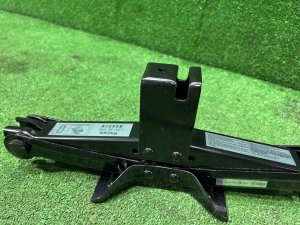 Домкрат высокий SUBARU OUTBACK OEM 97032AG010 BPE 2004