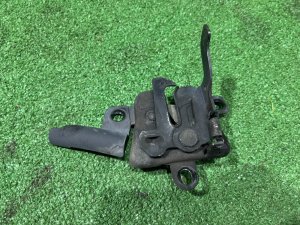 Замок капота SUBARU OUTBACK OEM 57310AG000 BPE 2004 SILVER 39D, 3K3