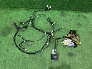 Замок пятой двери с доводчиком 63031AG000 SUBARU OUTBACK