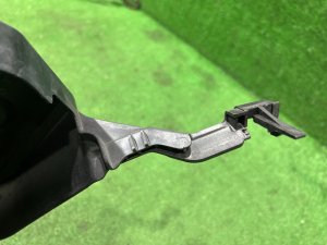 Крышка аккумулятора SUBARU OUTBACK OEM 46112AG010 BPE 2004 EZ30