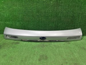 Накладка пятой двери 84261AG052TE SUBARU OUTBACK