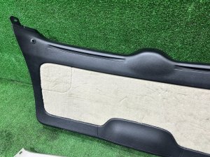 Обшивка пятой двери SUBARU OUTBACK OEM 94320AG010WA 94310AG000OR 94330AG000OR 94330AG010OR BPE 2004 SILVER 39D, 3K3