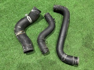 Патрубки радиатора 45161AG050 45161AG040 SUBARU OUTBACK