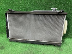 Радиатор двигателя 45111AG040 SUBARU OUTBACK