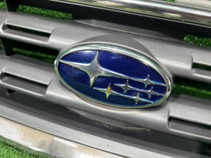Rejilla del radiador 1 мод SUBARU OUTBACK OEM 91121AG020 BPE 2004 SILVER 39D, 3K3