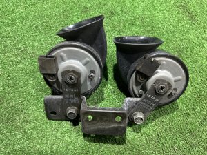 Сигналы гудок SUBARU OUTBACK OEM 86012AG030 86012AG020 BPE 2004 EZ30