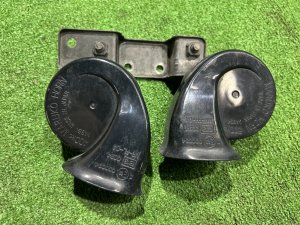 Сигналы гудок SUBARU OUTBACK OEM 86012AG030 86012AG020 BPE 2004 EZ30