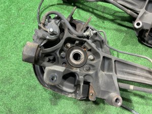 Ступицы задние SUBARU OUTBACK OEM 28473AG000 26700AG000 26692AG020 26692AG030 BPE 2004 EZ30