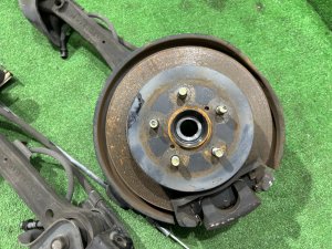 Ступицы задние SUBARU OUTBACK OEM 28473AG000 26700AG000 26692AG020 26692AG030 BPE 2004 EZ30