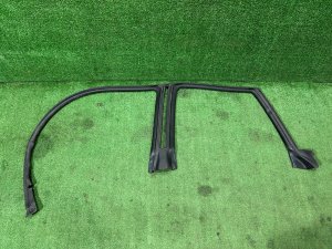 Уплотнитель дверей левый 63521AG010 SUBARU OUTBACK