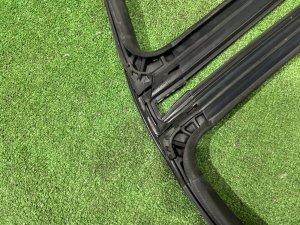 Уплотнитель дверей левый SUBARU OUTBACK OEM 63521AG010 BPE 2004 SILVER 39D, 3K3