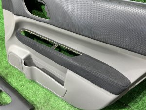Обшивка дверей 3 штуки SUBARU FORESTER OEM 94232SA200JA 94221SA300JA 94221SA310JA SG5 2007 BLACK 32J