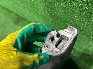 Бампер передний дефекты SUBARU LEGACY LANCASTER OEM 57703AE230MQ BHE BH9 2001 SILVER/GREY 1U2