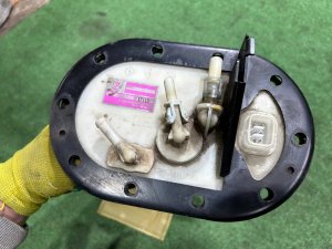 汽油泵 целые трубки SUBARU LEGACY LANCASTER OEM 42021AE040 BHE BEE 2001 EZ30 AT
