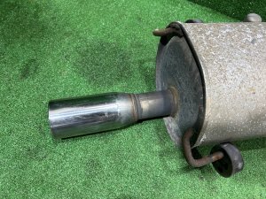 Бочка глушителя SUBARU LEGACY LANCASTER OEM 44300AE200 BHE 2001 EZ30 AT