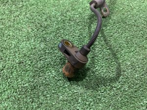 Датчик ABS задний правый SUBARU LEGACY LANCASTER OEM 27540AE020 BHE BH9 2001 EZ30 AT