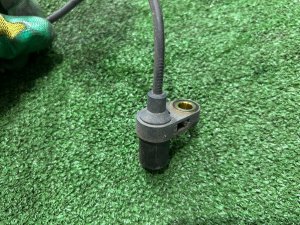 Датчик ABS передний правый SUBARU LEGACY LANCASTER OEM 27540AE020 BHE BH9 2001 EZ30 AT