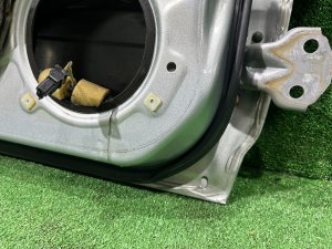Дверь задняя левая SUBARU LEGACY LANCASTER OEM 60400AE430 BHE BH9 2001 SILVER/GREY 1U2
