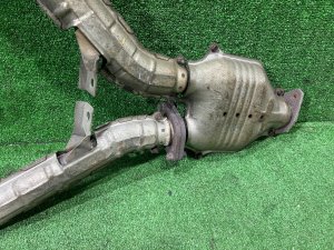 Коллектор выпускной БЕЗ КАТАЛИЗАТОРА !!! SUBARU LEGACY LANCASTER OEM 44101AE050 BHE BEE 2001