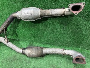 Коллектор выпускной БЕЗ КАТАЛИЗАТОРА !!! SUBARU LEGACY LANCASTER OEM 44101AE050 BHE BEE 2001