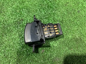 Кнопка аварийной остановки SUBARU LEGACY LANCASTER OEM 83037AE000 BH9 2001 EZ30 AT