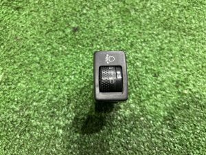 Кнопка корректора фар 83011AE010 SUBARU LEGACY LANCASTER