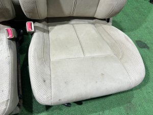 Комплект сидений SUBARU LEGACY LANCASTER OEM 64010AE700GE 64010AE710GE 64231AE360GE 64221AE130GE BHE BH9 BH5 2001 SILVER/GREY 1U2